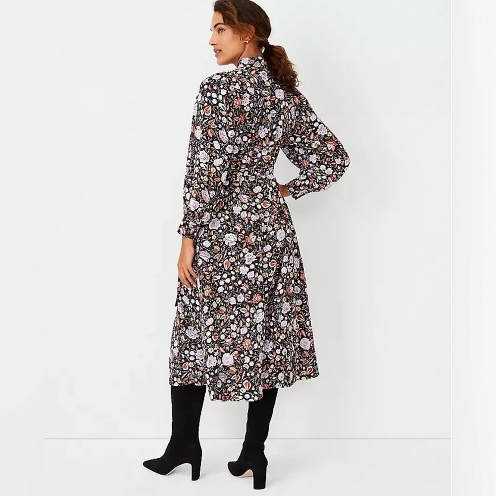 Ann Taylor Dark Floral Shirtdress Size 4 Midi Cottagecore Classic Black Multi